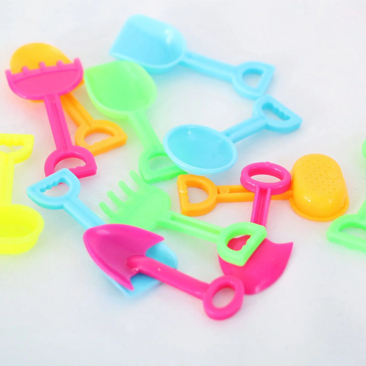 10Pcs 1/12 Miniature Beach Toys Dollhouse Shovel Rake Sand Digging Tool A1785