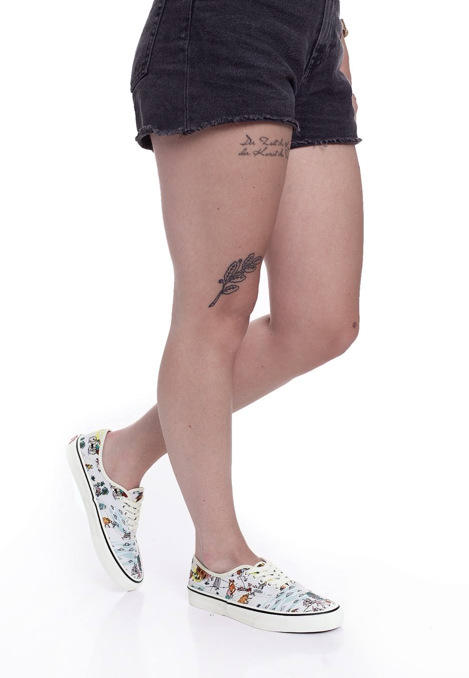 Classic White Sneakers V313