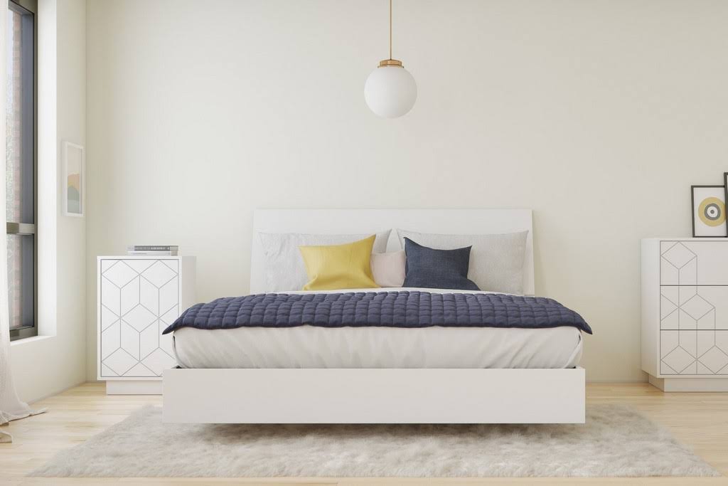 3 Piece Queen Size Bedroom Set A82590