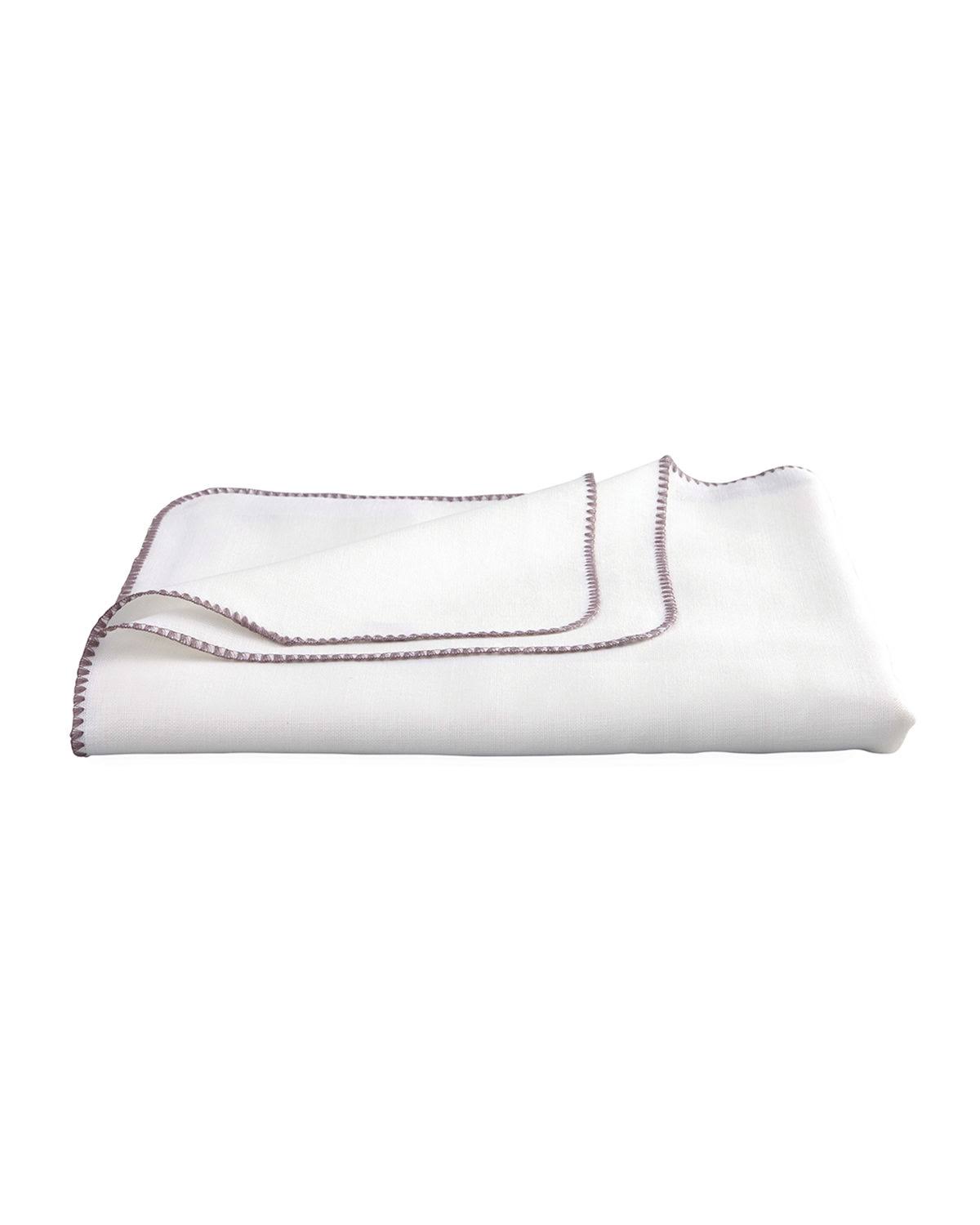 White Tablecloth I407