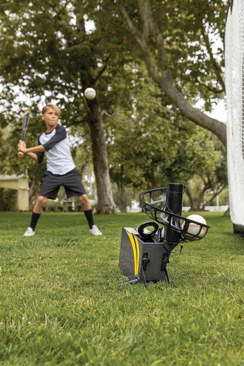 Soft Toss Pitching Machine and Vault Net Bundle H7812