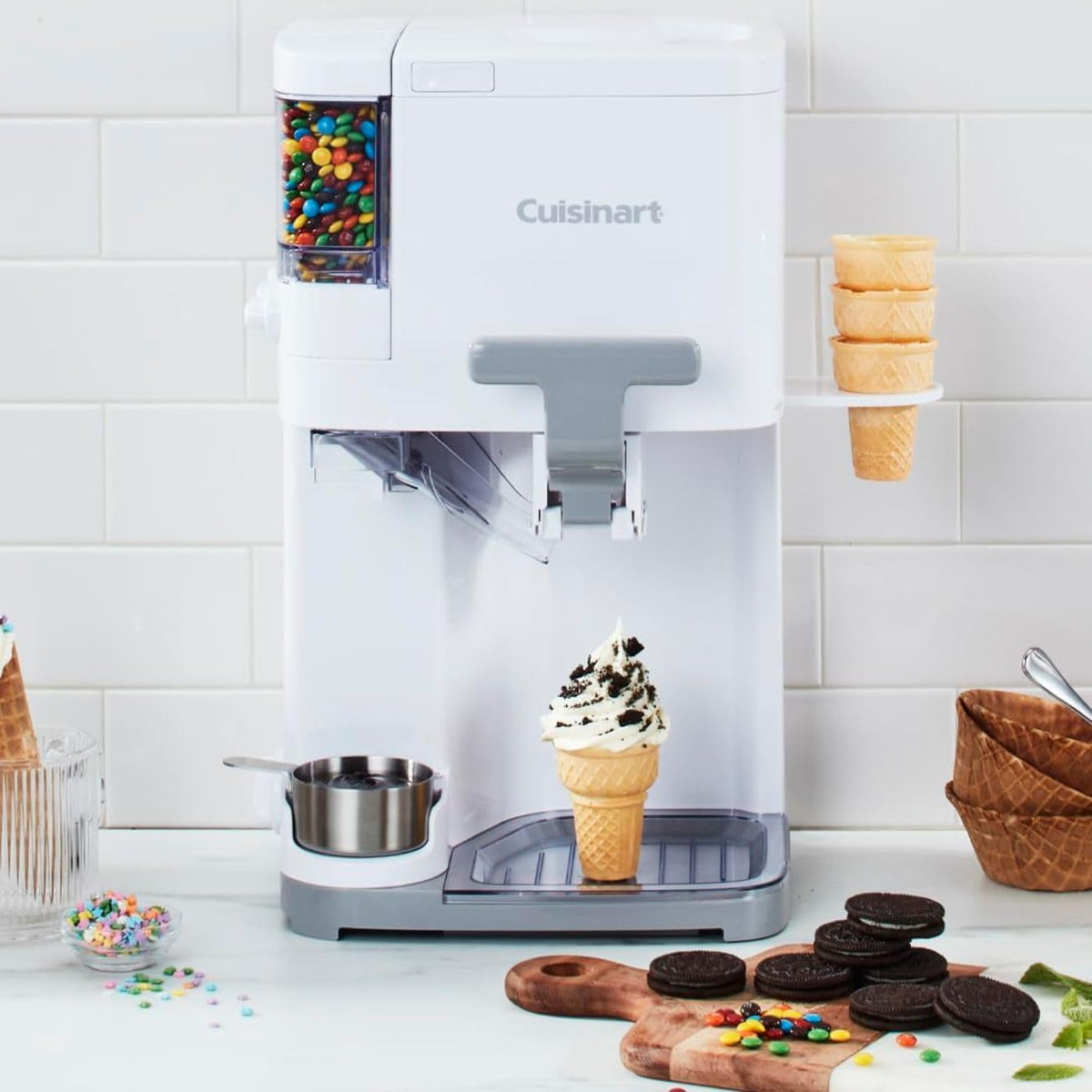 1.5 Quart White Ice Cream Maker U41900