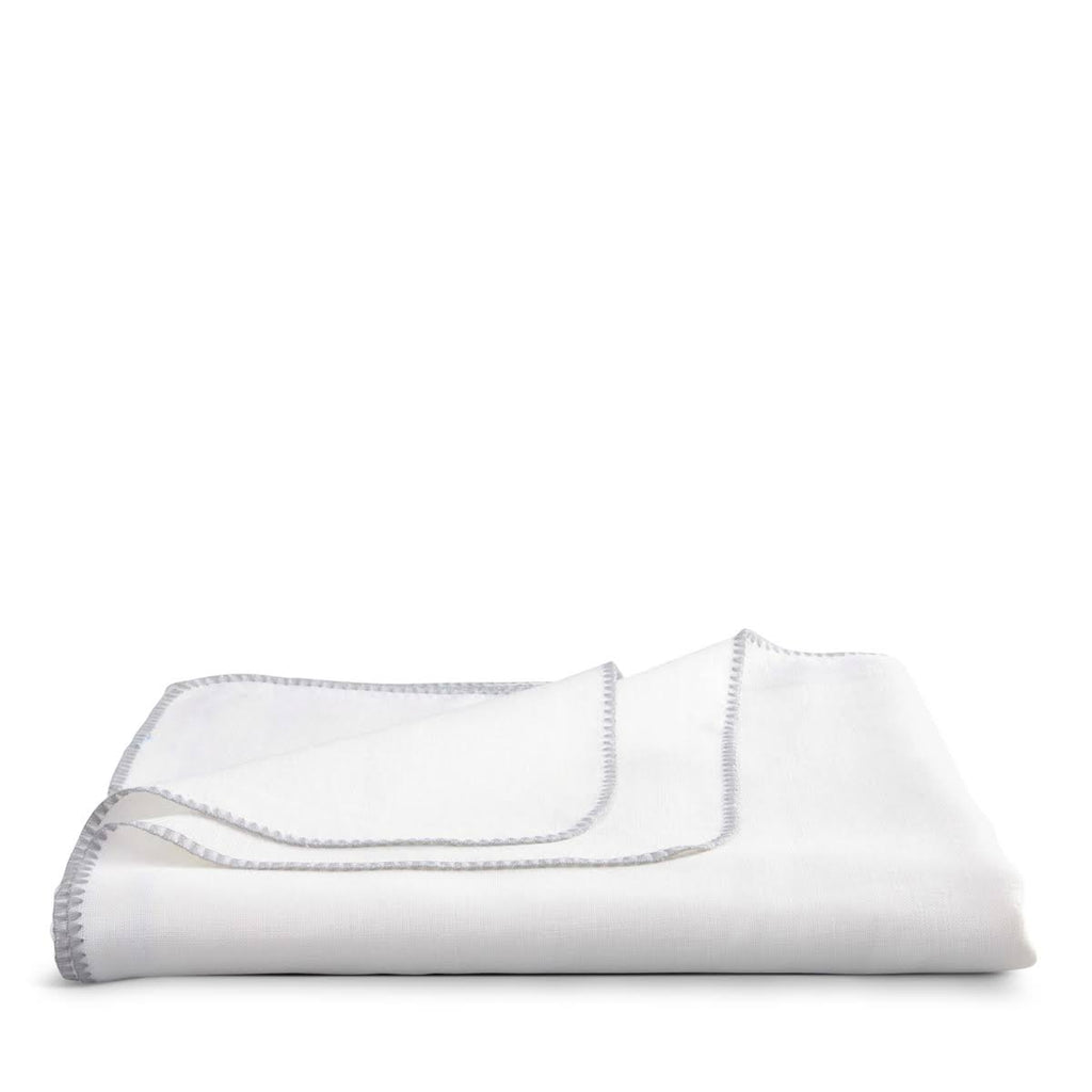 White Tablecloth I407