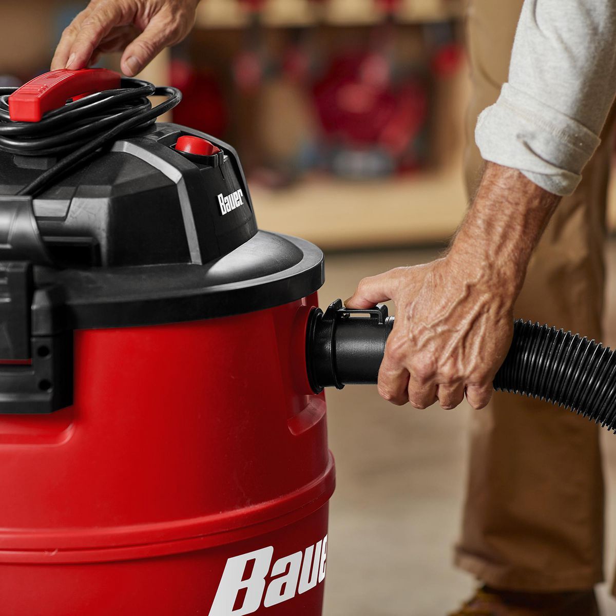 16 Gallon Wet/Dry Vacuum with Cart V195981
