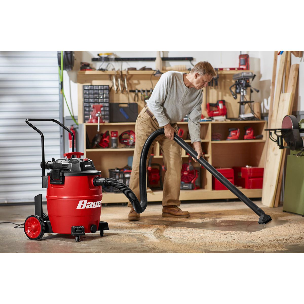 16 Gallon Wet/Dry Vacuum with Cart V195981